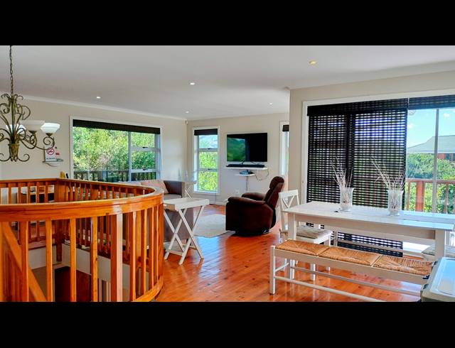 6 BEDROOM GATED ESTATE FOR SALE IN NATURE ON SEA